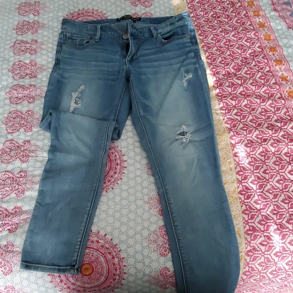 Express ripped stella low rise size 10